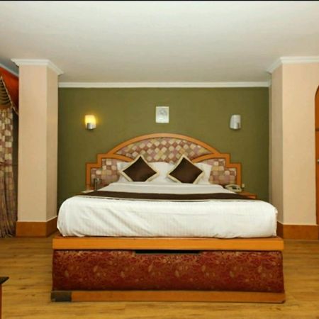 Hotel Maneck Ooty Luaran gambar